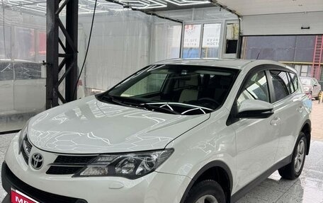 Toyota RAV4, 2014 год, 2 400 000 рублей, 5 фотография