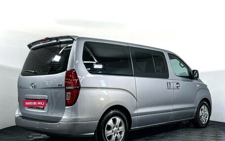 Hyundai Grand Starex Grand Starex I рестайлинг 2, 2019 год, 3 697 000 рублей, 5 фотография