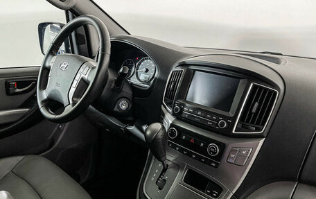 Hyundai Grand Starex Grand Starex I рестайлинг 2, 2019 год, 3 697 000 рублей, 9 фотография