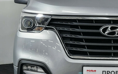 Hyundai Grand Starex Grand Starex I рестайлинг 2, 2019 год, 3 697 000 рублей, 17 фотография