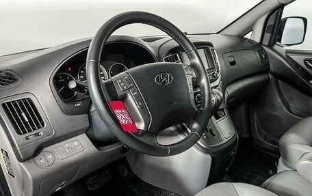 Hyundai Grand Starex Grand Starex I рестайлинг 2, 2019 год, 3 697 000 рублей, 13 фотография