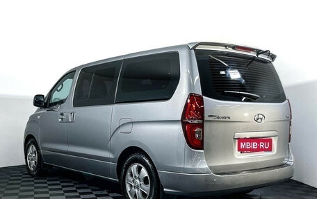 Hyundai Grand Starex Grand Starex I рестайлинг 2, 2019 год, 3 697 000 рублей, 7 фотография