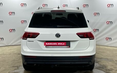 Volkswagen Tiguan II, 2018 год, 1 799 000 рублей, 5 фотография