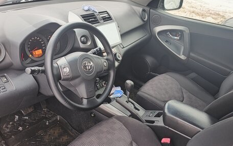 Toyota RAV4, 2010 год, 1 350 000 рублей, 2 фотография