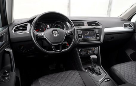 Volkswagen Tiguan II, 2017 год, 2 100 000 рублей, 10 фотография
