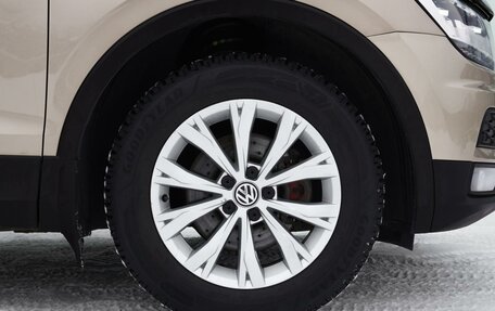 Volkswagen Tiguan II, 2017 год, 2 100 000 рублей, 9 фотография