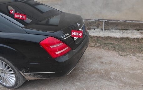 Mercedes-Benz S-Класс, 2011 год, 850 000 рублей, 2 фотография