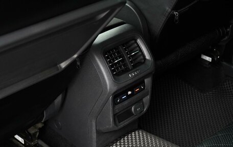 Volkswagen Tiguan II, 2017 год, 2 100 000 рублей, 19 фотография