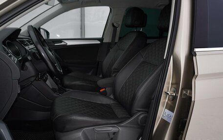 Volkswagen Tiguan II, 2017 год, 2 100 000 рублей, 14 фотография