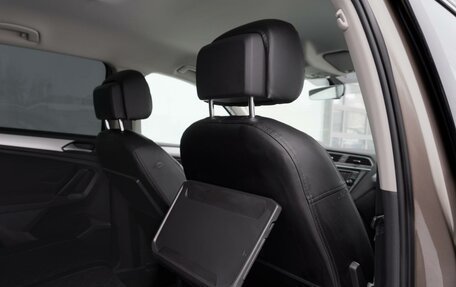 Volkswagen Tiguan II, 2017 год, 2 100 000 рублей, 16 фотография