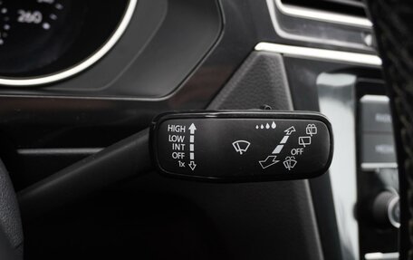 Volkswagen Tiguan II, 2017 год, 2 100 000 рублей, 22 фотография