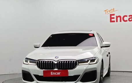 BMW 5 серия, 2022 год, 6 400 000 рублей, 3 фотография