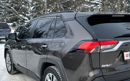 Toyota RAV4, 2020 год, 3 200 000 рублей, 13 фотография