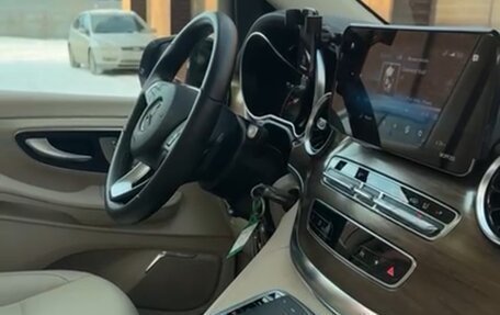 Mercedes-Benz V-Класс, 2022 год, 8 500 000 рублей, 15 фотография