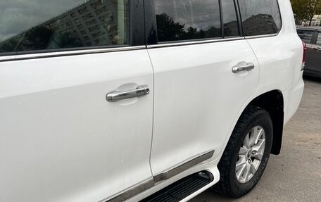 Toyota Land Cruiser 200, 2015 год, 4 998 000 рублей, 12 фотография