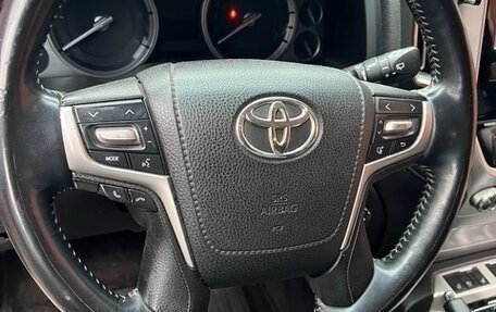 Toyota Land Cruiser 200, 2015 год, 4 998 000 рублей, 6 фотография