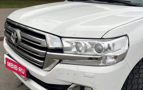 Toyota Land Cruiser 200, 2015 год, 4 998 000 рублей, 2 фотография