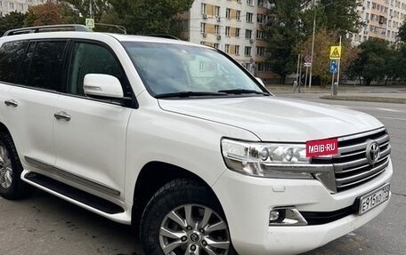 Toyota Land Cruiser 200, 2015 год, 4 998 000 рублей, 13 фотография
