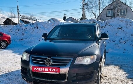 Volkswagen Touareg III, 2007 год, 900 000 рублей, 2 фотография