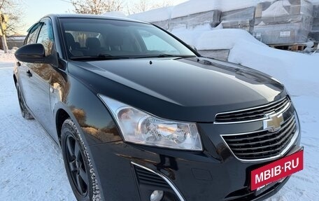 Chevrolet Cruze II, 2013 год, 825 000 рублей, 3 фотография