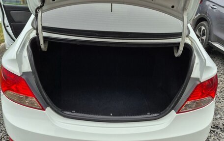 Hyundai Solaris II рестайлинг, 2013 год, 850 000 рублей, 13 фотография