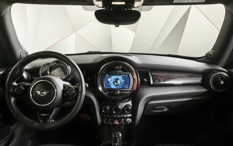 MINI Hatch, 2018 год, 2 550 000 рублей, 11 фотография