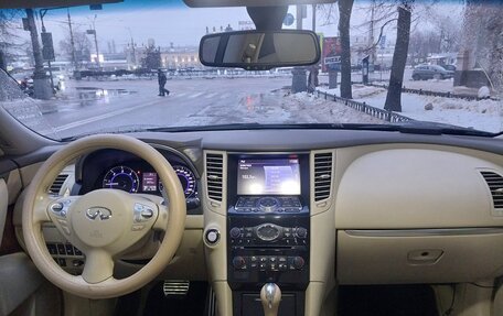 Infiniti FX II, 2012 год, 2 250 000 рублей, 13 фотография