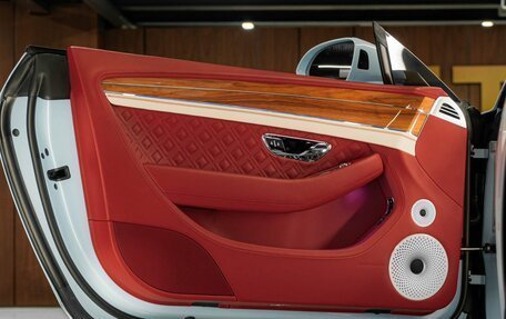 Bentley Continental GT III, 2020 год, 18 300 000 рублей, 11 фотография