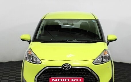 Toyota Sienta II, 2019 год, 1 750 000 рублей, 2 фотография