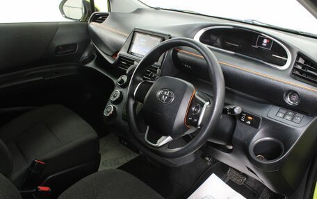 Toyota Sienta II, 2019 год, 1 750 000 рублей, 12 фотография