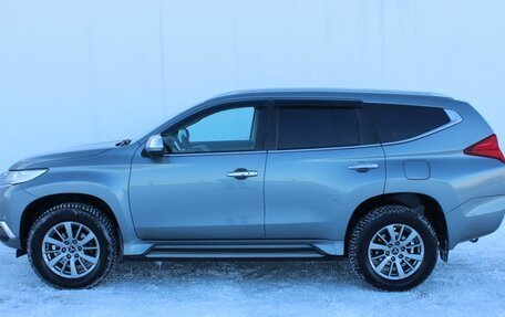 Mitsubishi Pajero Sport III рестайлинг, 2017 год, 2 990 000 рублей, 2 фотография