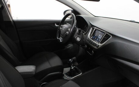 Hyundai Solaris II рестайлинг, 2019 год, 1 370 000 рублей, 9 фотография