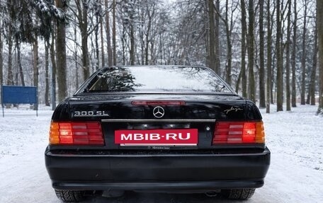 Mercedes-Benz SL-Класс, 1990 год, 2 150 000 рублей, 5 фотография