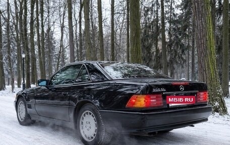 Mercedes-Benz SL-Класс, 1990 год, 2 150 000 рублей, 4 фотография