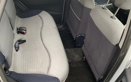 Mitsubishi Colt VI рестайлинг, 2005 год, 420 000 рублей, 5 фотография