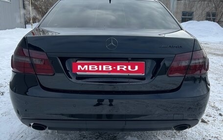 Mercedes-Benz E-Класс, 2010 год, 1 700 000 рублей, 4 фотография