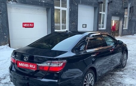 Toyota Camry, 2017 год, 2 100 000 рублей, 3 фотография