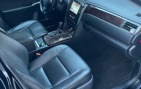 Toyota Camry, 2017 год, 2 100 000 рублей, 16 фотография