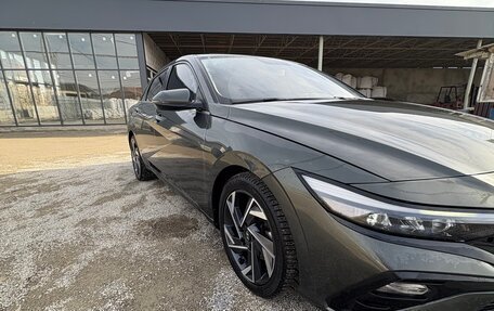 Hyundai Elantra, 2023 год, 1 250 000 рублей, 2 фотография