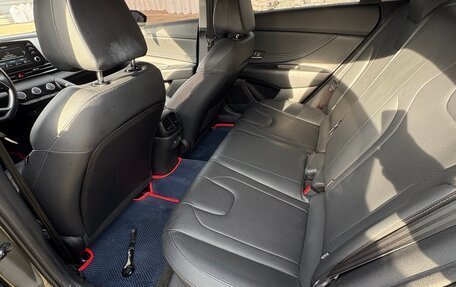 Hyundai Elantra, 2023 год, 1 250 000 рублей, 9 фотография