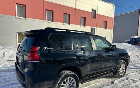 Toyota Land Cruiser Prado 150 рестайлинг 2, 2022 год, 6 200 000 рублей, 5 фотография