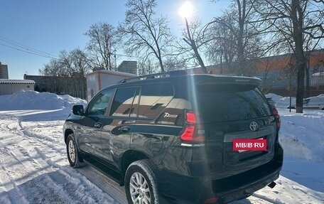 Toyota Land Cruiser Prado 150 рестайлинг 2, 2022 год, 6 200 000 рублей, 7 фотография