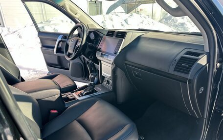 Toyota Land Cruiser Prado 150 рестайлинг 2, 2022 год, 6 200 000 рублей, 14 фотография