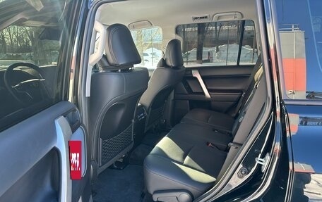 Toyota Land Cruiser Prado 150 рестайлинг 2, 2022 год, 6 200 000 рублей, 15 фотография