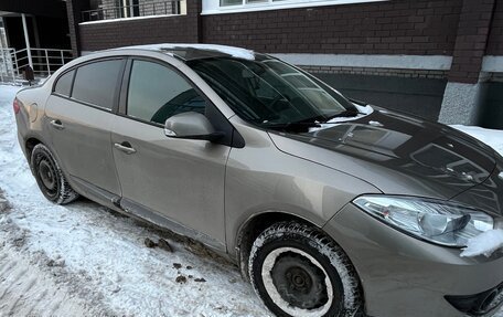 Renault Fluence I, 2011 год, 630 000 рублей, 2 фотография