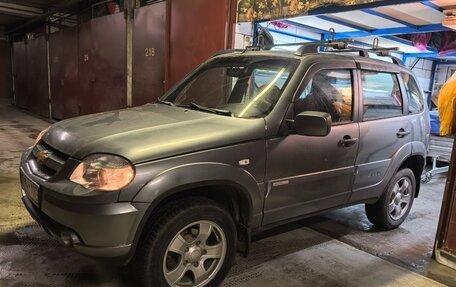 Chevrolet Niva I рестайлинг, 2011 год, 700 000 рублей, 15 фотография