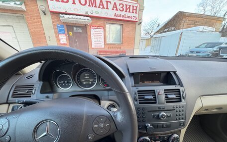 Mercedes-Benz C-Класс, 2010 год, 1 200 000 рублей, 16 фотография