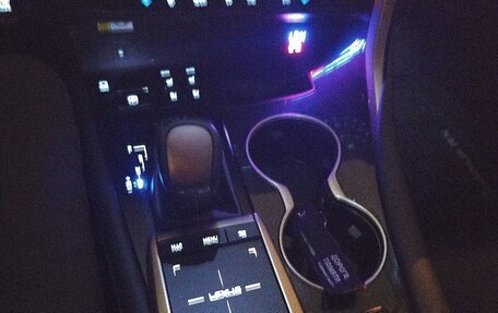 Lexus RX IV рестайлинг, 2020 год, 6 000 000 рублей, 30 фотография