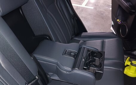 Lexus RX IV рестайлинг, 2020 год, 6 000 000 рублей, 23 фотография