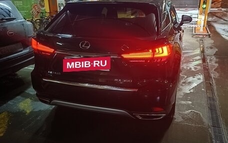 Lexus RX IV рестайлинг, 2020 год, 6 000 000 рублей, 38 фотография